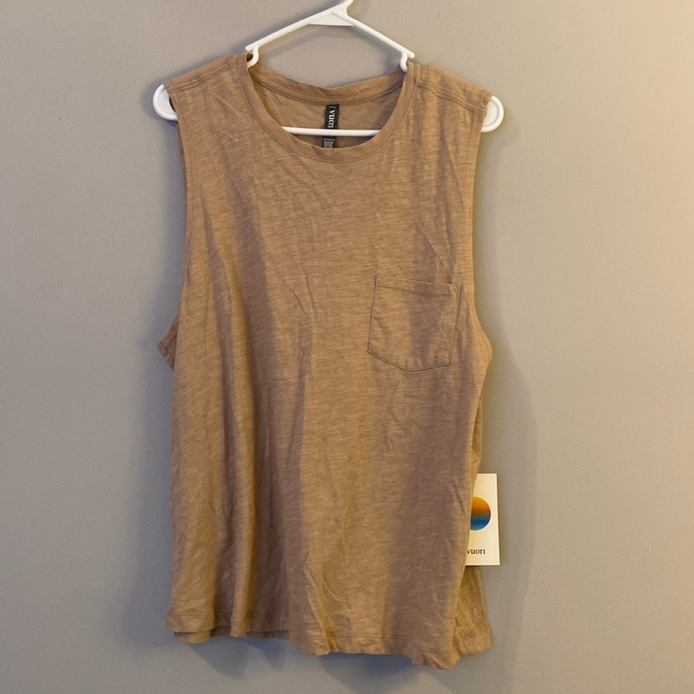 NWT Vuori Sleeveless Tank Top in Light Brown NWT